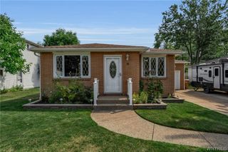 19 North Transit Hill Drive, Cheektowaga, NY 14043