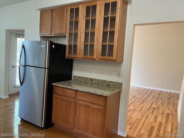 41876 Yeats Drive, Novi, MI 48377