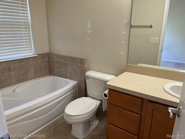 41876 Yeats Drive, Novi, MI 48377