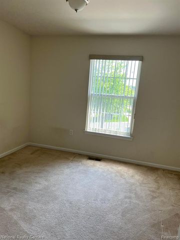 41876 Yeats Drive, Novi, MI 48377
