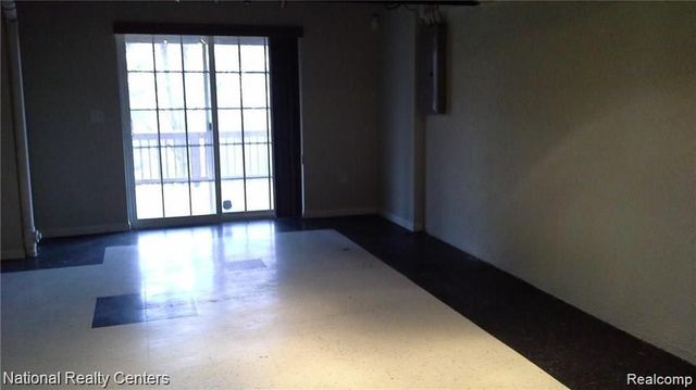 41876 Yeats Drive, Novi, MI 48377