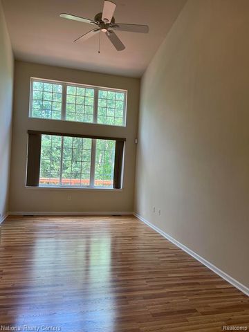 41876 Yeats Drive, Novi, MI 48377