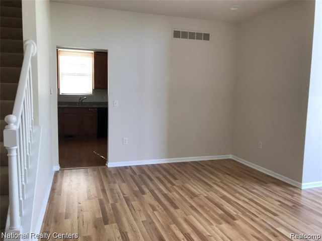 41876 Yeats Drive, Novi, MI 48377