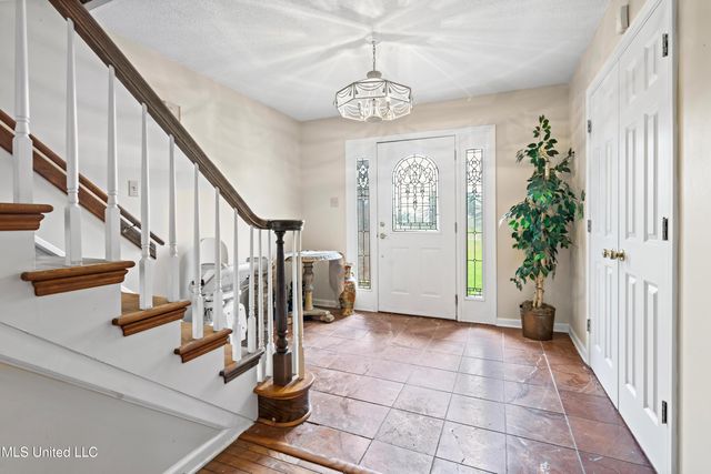 10668 Stark Acres Road, Olive Branch, MS 38654