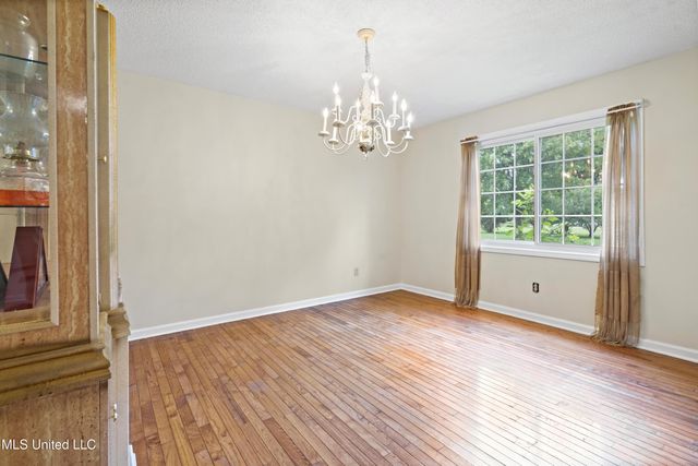 10668 Stark Acres Road, Olive Branch, MS 38654