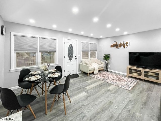 208 Fayette Ave, Wayne Twp., NJ 07470