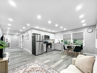 208 Fayette Ave, Wayne Twp., NJ 07470