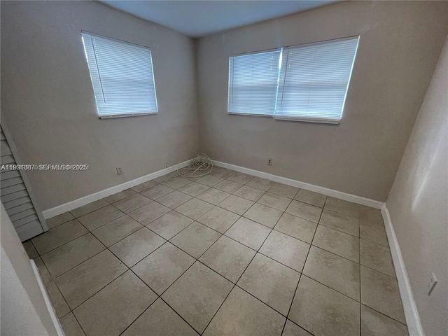 2860 NW 15th St 1-2, Fort Lauderdale, FL 33311