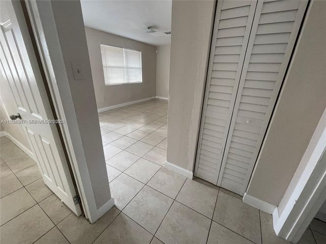 2860 NW 15th St 1-2, Fort Lauderdale, FL 33311