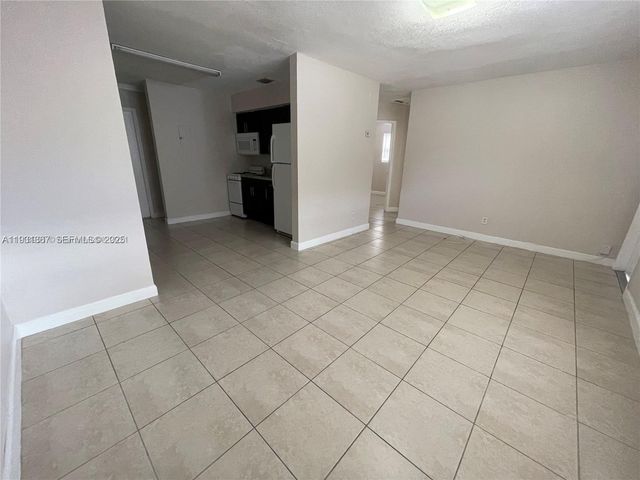 2860 NW 15th St 1-2, Fort Lauderdale, FL 33311