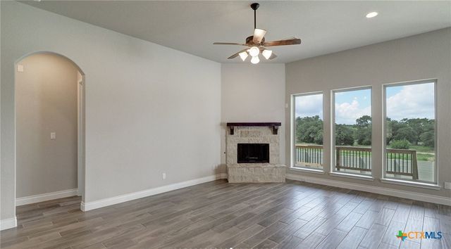 633 Vale Court, New Braunfels, TX 78132
