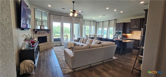 633 Vale Court, New Braunfels, TX 78132
