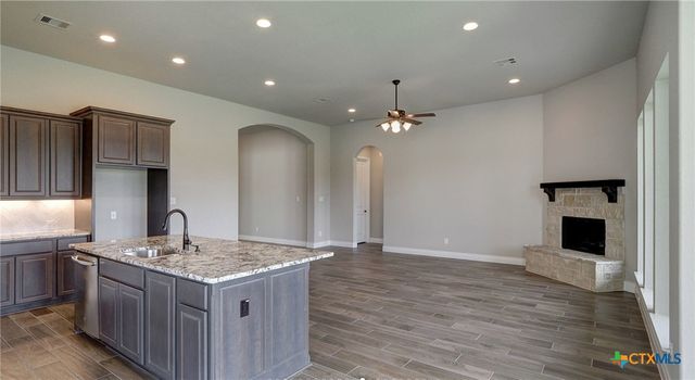 633 Vale Court, New Braunfels, TX 78132