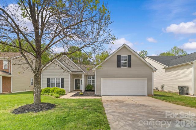 17300 Commons Crossing Drive, Charlotte, NC 28277