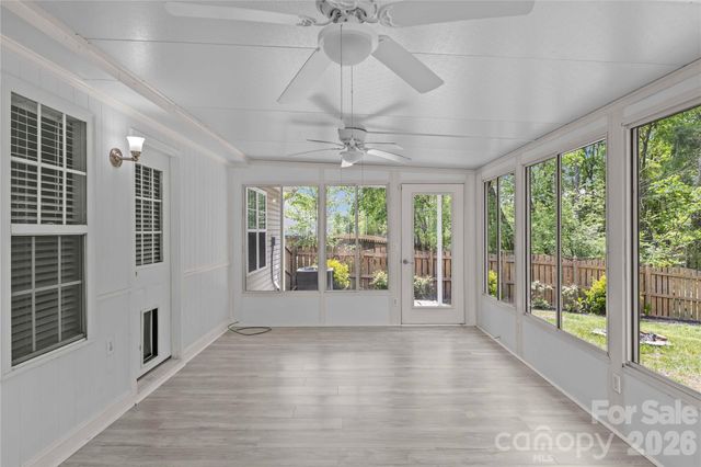 17300 Commons Crossing Drive, Charlotte, NC 28277