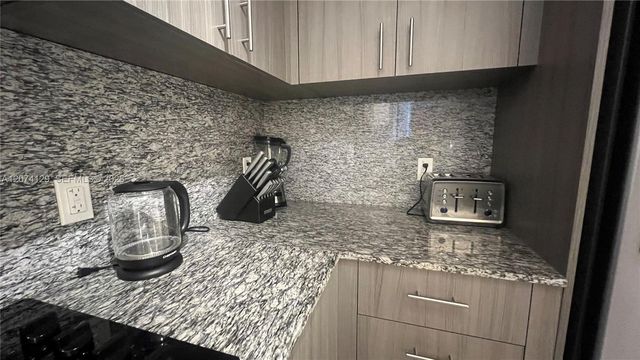 5350 NW 84th Avenue 1605, Doral, FL 33166