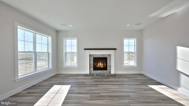 35 CANTERBURY LN, Annville, PA 17003