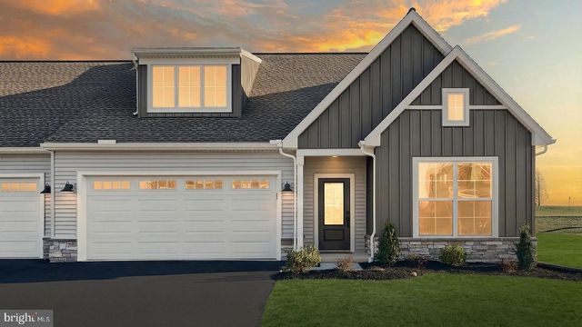 35 CANTERBURY LN, Annville, PA 17003