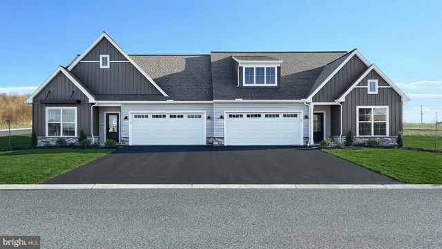 35 CANTERBURY LN, Annville, PA 17003