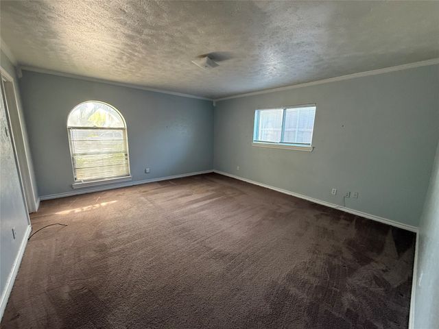 3225 Collins Boulevard, Garland, TX 75044