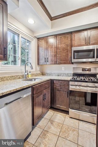 3518 VALLEY DR, Alexandria, VA 22302