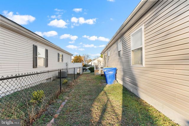 22 ROBINSON CIR, Seaford, DE 19973