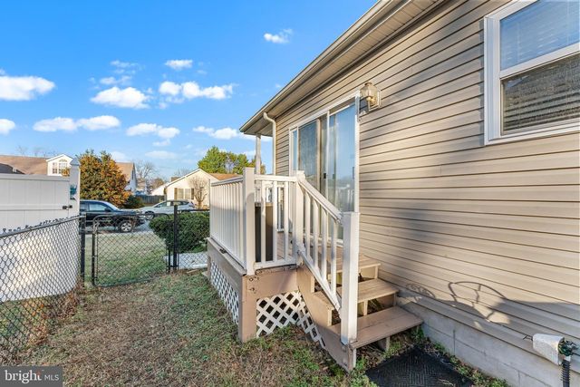 22 ROBINSON CIR, Seaford, DE 19973