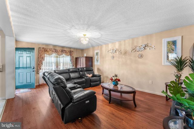 22 ROBINSON CIR, Seaford, DE 19973