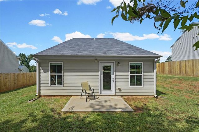 238 Dove Place, Social Circle, GA 30025