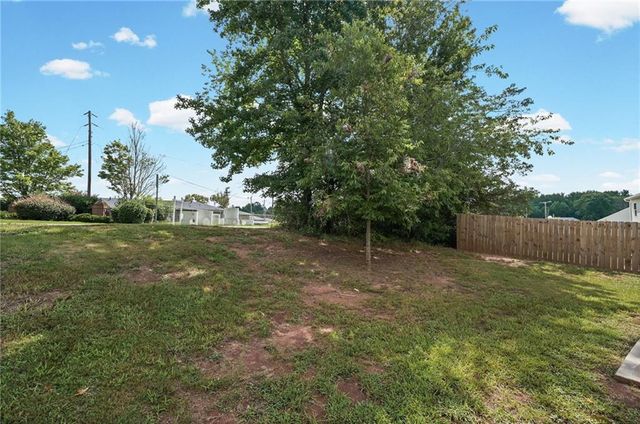 238 Dove Place, Social Circle, GA 30025