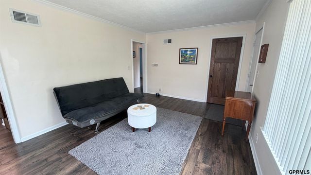 715 S 68th Avenue, Omaha, NE 68106