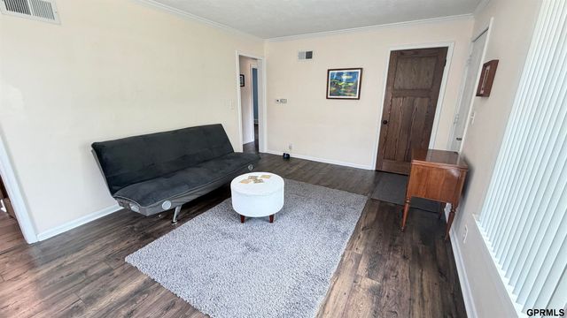 715 S 68th Avenue, Omaha, NE 68106