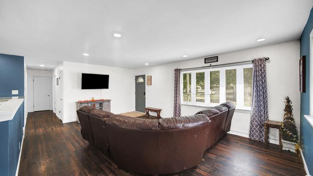 444 N Ohio Street, Hobart, IN 46342