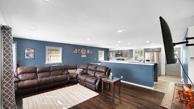 444 N Ohio Street, Hobart, IN 46342