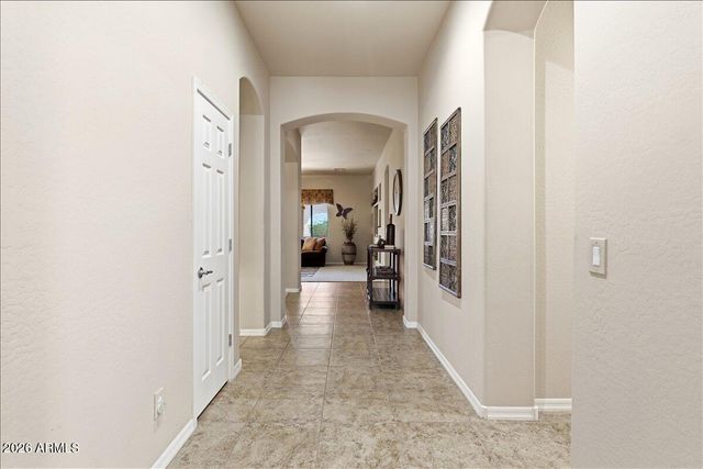 4615 W POWELL Drive, New River, AZ 85087