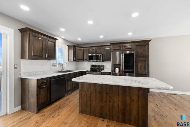 8016 W Browning St Street, Sioux Falls, SD 57106