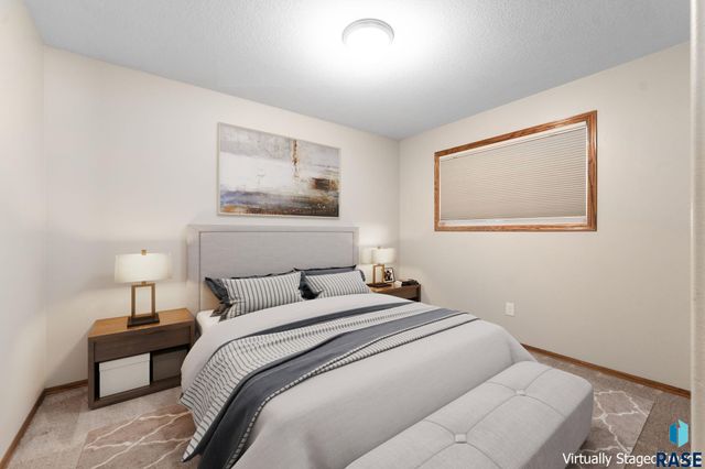 8016 W Browning St Street, Sioux Falls, SD 57106