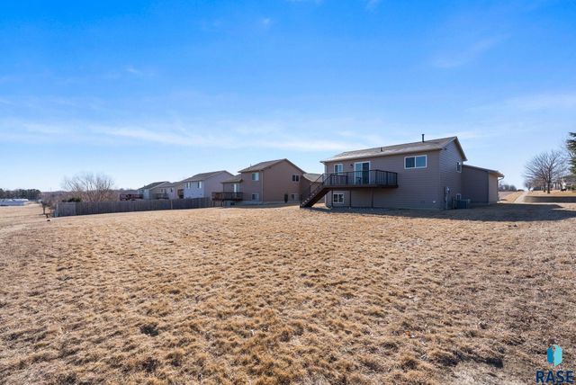 8016 W Browning St Street, Sioux Falls, SD 57106