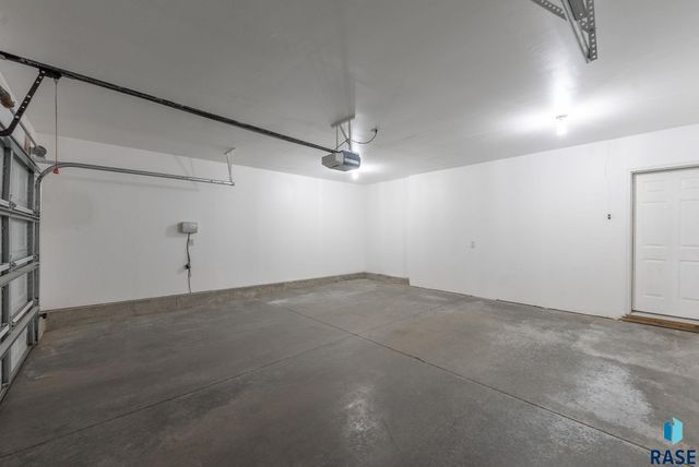 8016 W Browning St Street, Sioux Falls, SD 57106