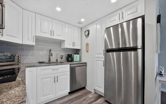 2700 OCEAN SHORE BOULEVARD 208, Ormond Beach, FL 32176