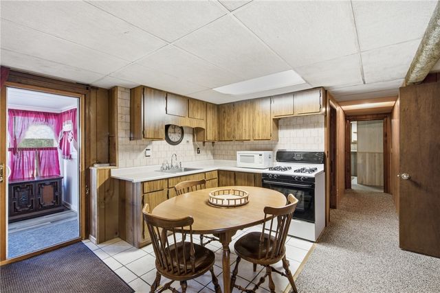 45 Palmer Avenue, Cranston, RI 02920
