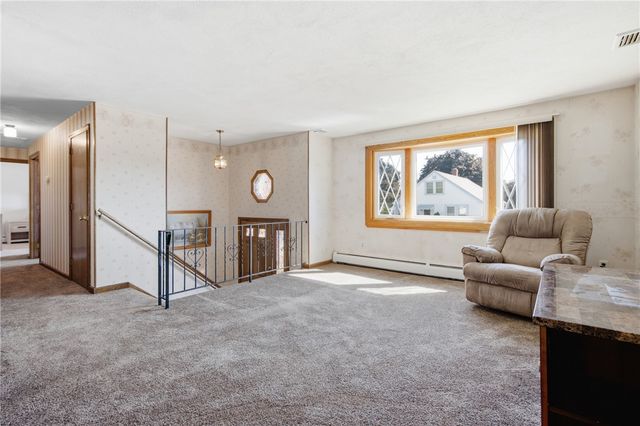 45 Palmer Avenue, Cranston, RI 02920