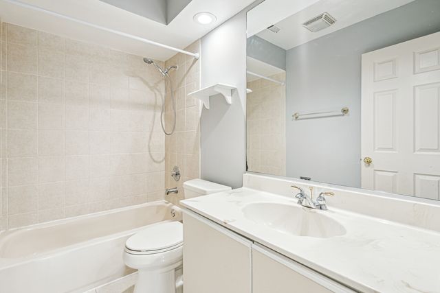 10406 Waterford Drive 2, Westchester, IL 60154