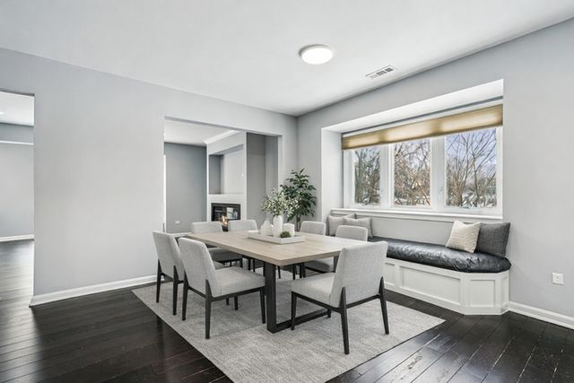 10406 Waterford Drive 2, Westchester, IL 60154