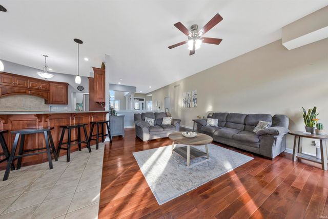 12444 S Brook Drive, Haubstadt, IN 47639