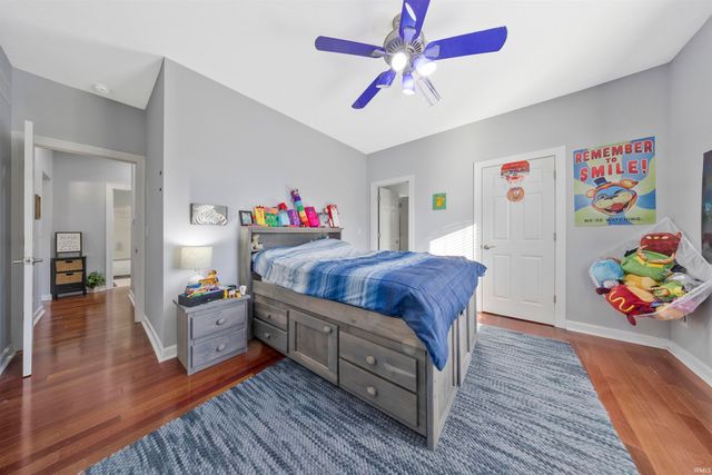 12444 S Brook Drive, Haubstadt, IN 47639