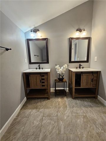 2138 Donald Lee Hollowell NW Parkway, Atlanta, GA 30318