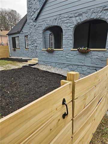 2138 Donald Lee Hollowell NW Parkway, Atlanta, GA 30318