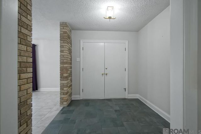 3465 Ridgemont Dr, Baton Rouge, LA 70814