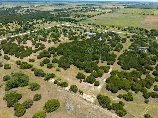 181 Private Road 197, Blum, TX 76627